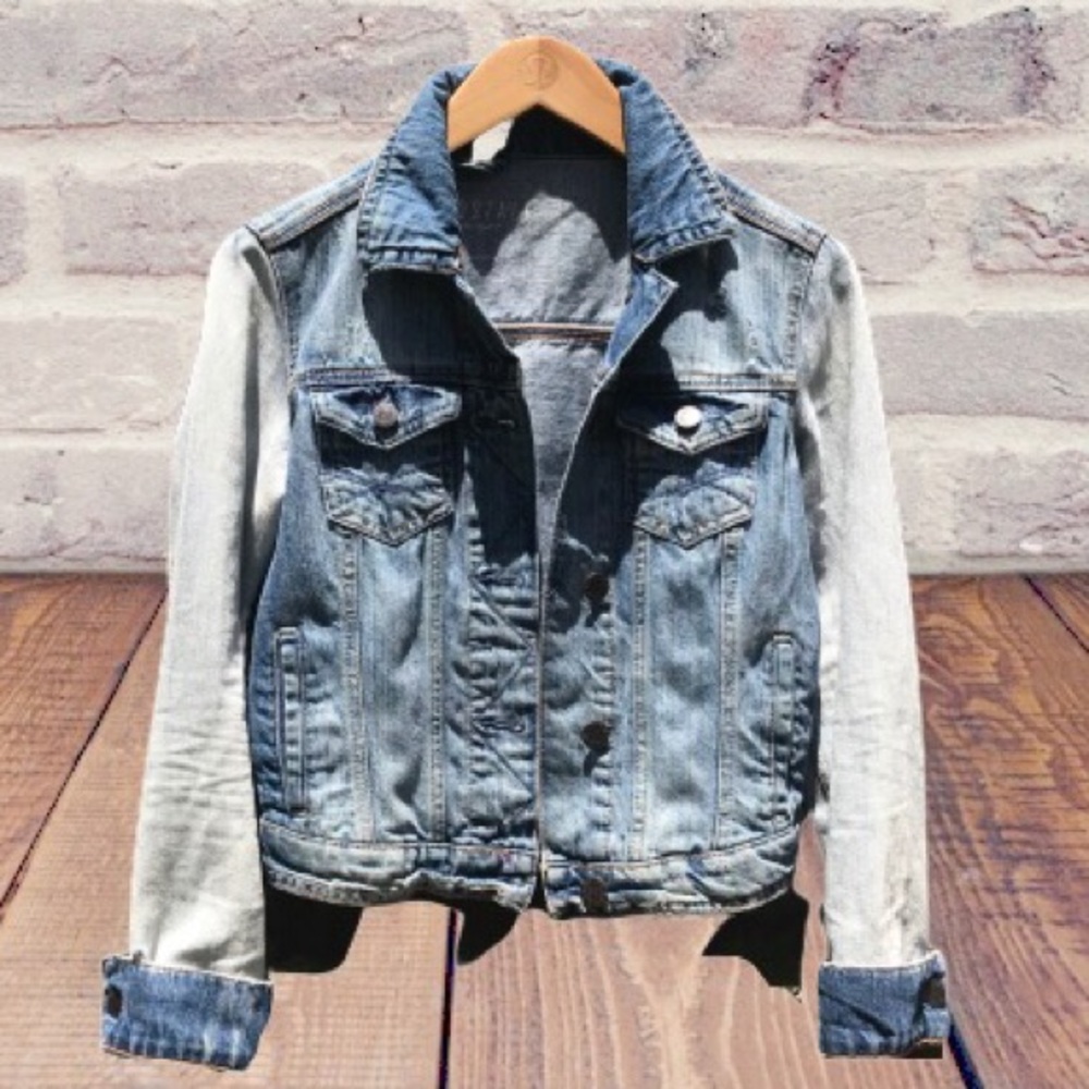 AEROPOSTALE Distressed Denim Jean Jacket Petite